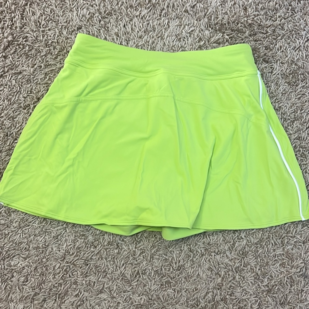 Lululemon Athletica Lime Green Skort - Picture 3 of 4